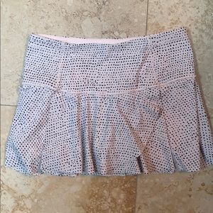 Lululemon skirt with grippers in under short